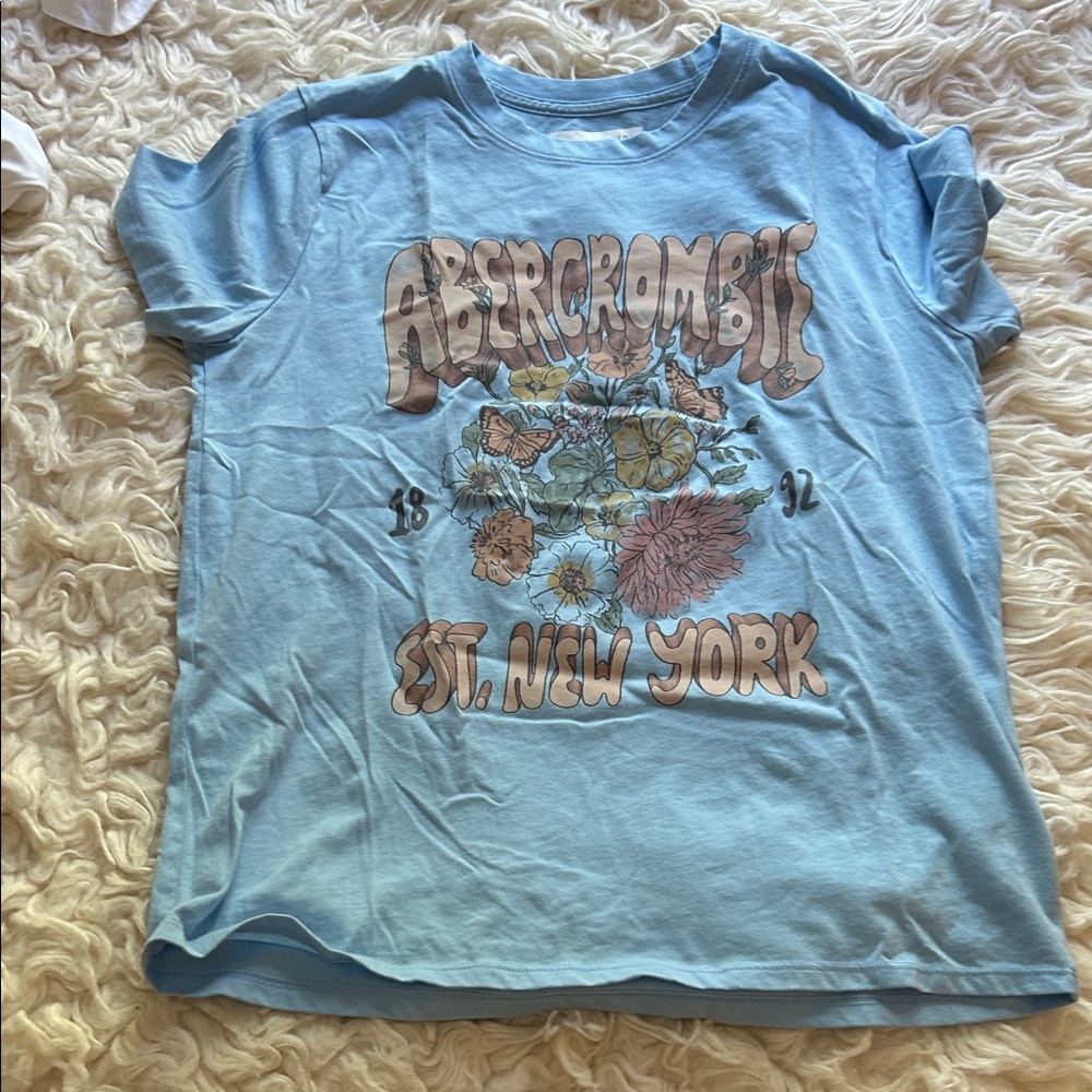Abercrombie & Fitch Kids Light Blue Floral Graphic Tee